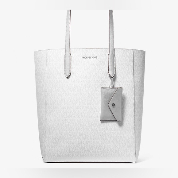 Michael Kors Handbags - Michael Kors Vincent Signature Monogram Tote with Card Holder Charm 👜🔥